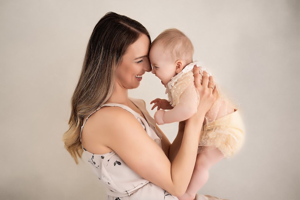 Jennifer Christine Photography | 12 Cherrywood Ave, Fonthill, ON L0S 1E3, Canada | Phone: (289) 697-1990