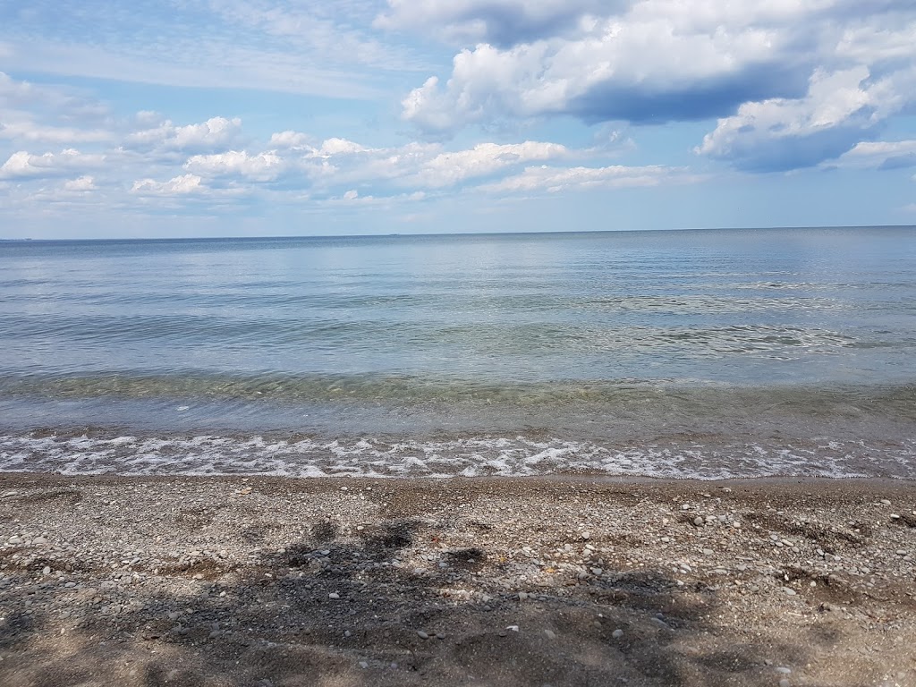 Waterfront Trail Parking Lot | Confederation Park A, Hamilton, ON L8E 3L8, Canada