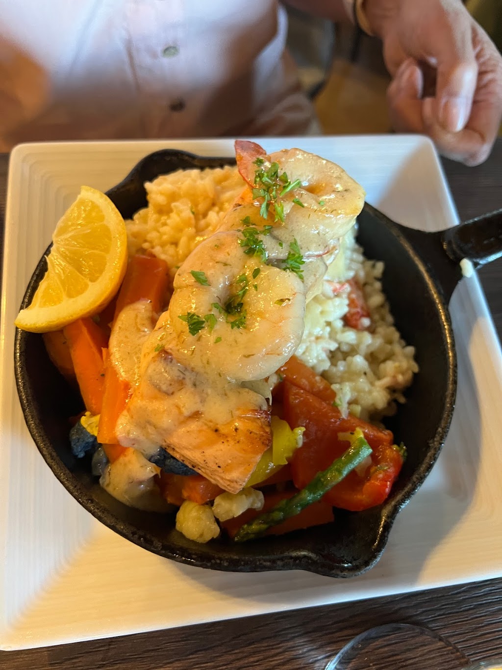 Legends Restaurant | 210 Village Rd, Lake Louise, AB T0L 1E0, Canada | Phone: (403) 522-3791