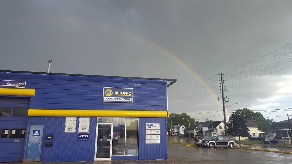 NAPA AUTOPRO - St-Thomas | 239 Wellington St, St Thomas, ON N5R 2S6, Canada | Phone: (519) 631-0500