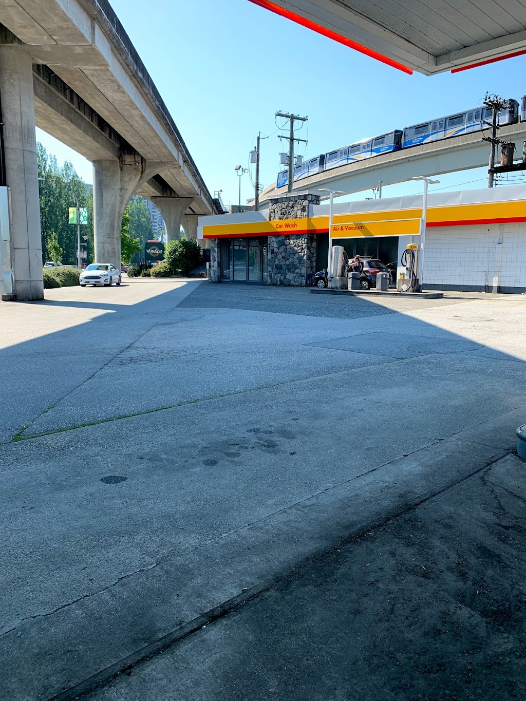 Shell | 4191 North Rd, Burnaby, BC V3J 1S3, Canada | Phone: (604) 421-4630