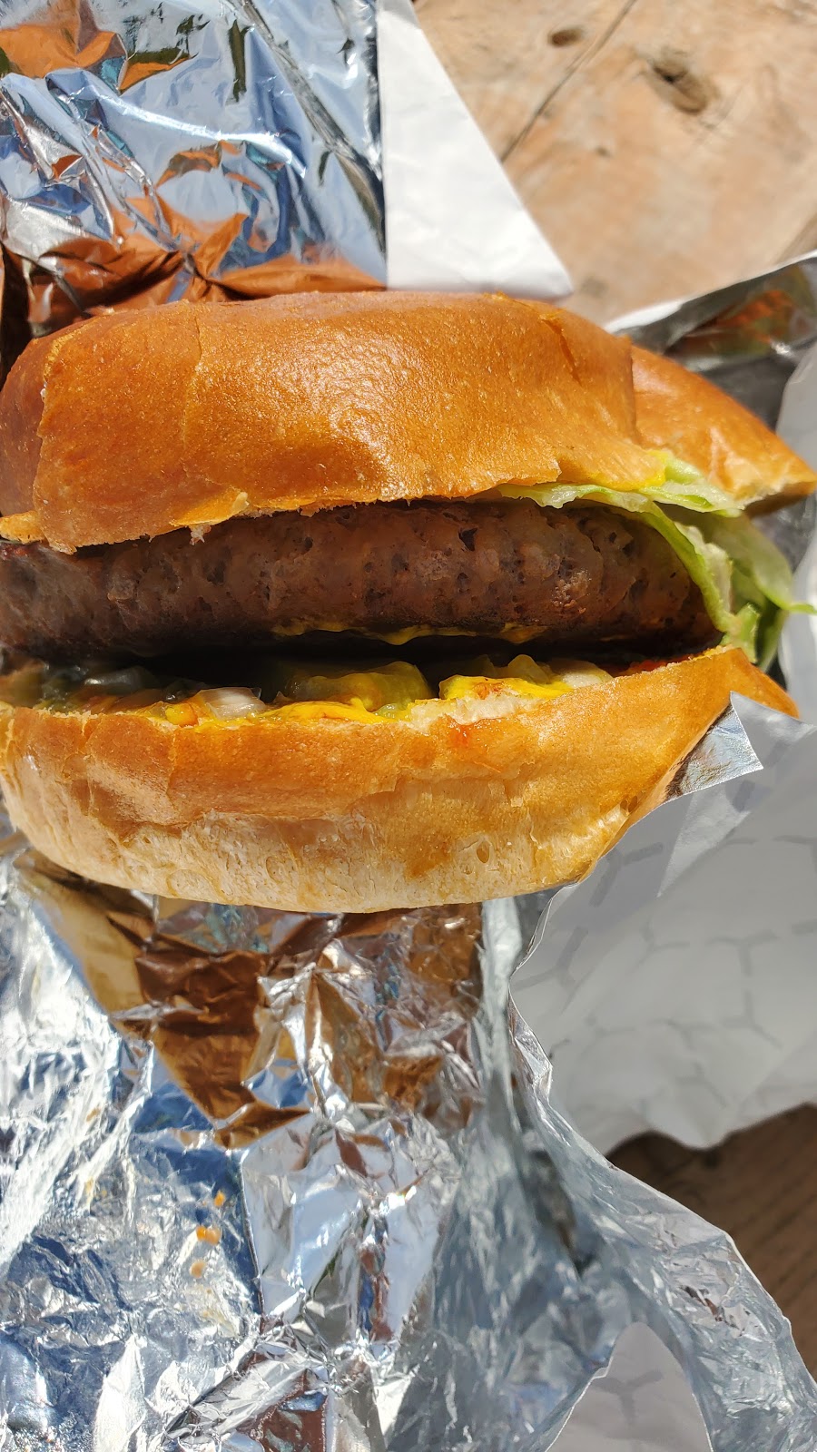 DEs Family Grill and Dairy Hut | 159 Minnewawa St, Lac du Bonnet, MB R0E 1A0, Canada | Phone: (204) 345-1943
