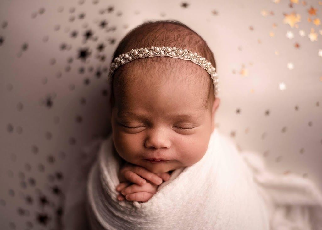 Face2Face Photography | 100 Rainbow Rd #102, Chestermere, AB T1X 0E4, Canada | Phone: (403) 874-6199