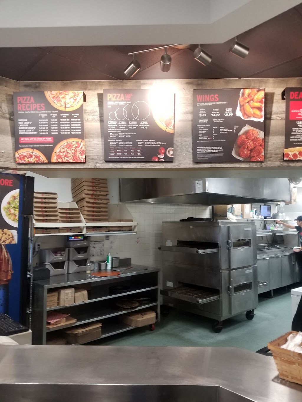 Pizza Hut | 1980 Dundas St. E, London, ON N5V 1P5, Canada | Phone: (519) 457-7667