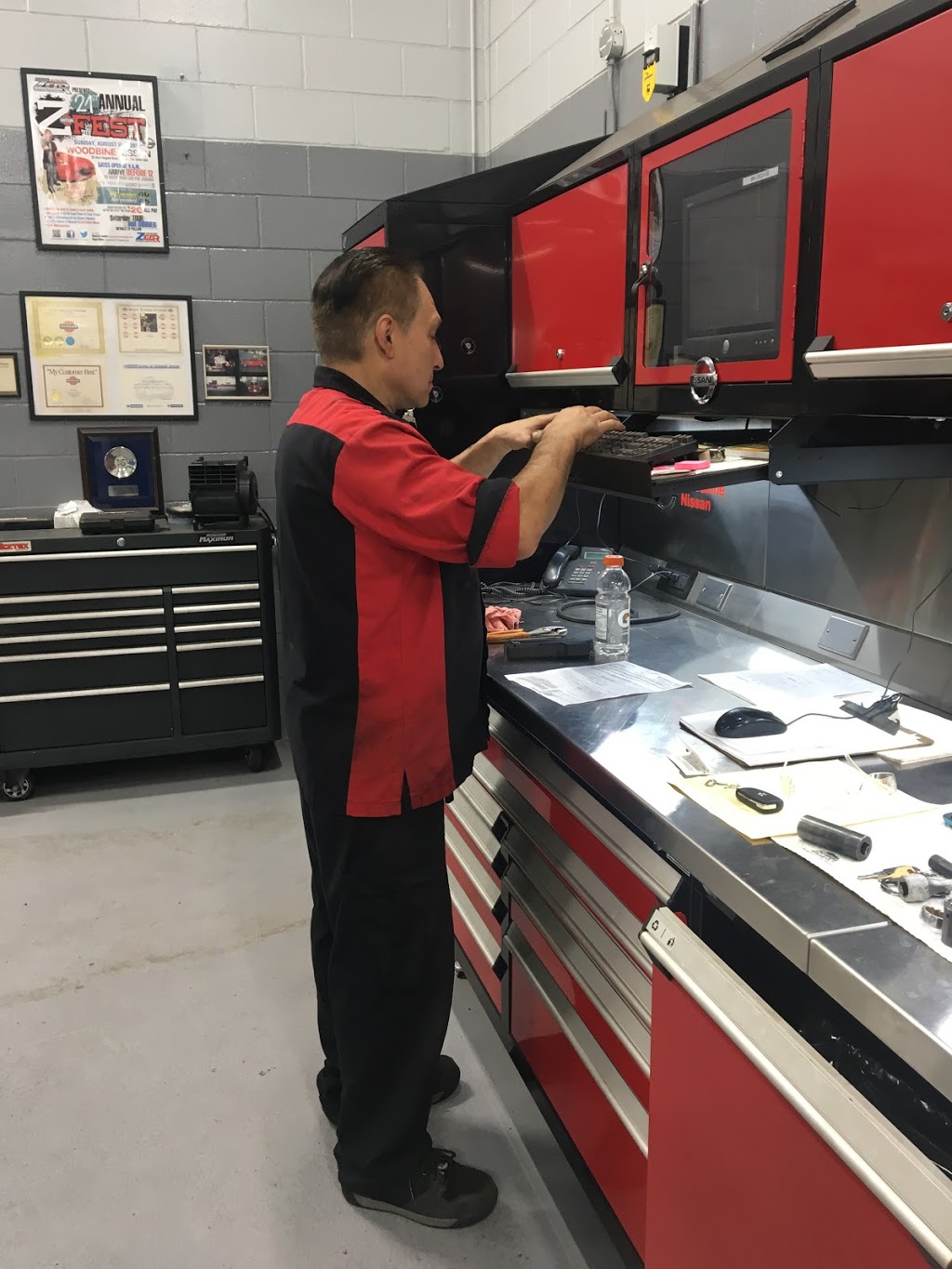 Woodbine Nissan Service Department | 60 Queens Plate Dr, Etobicoke, ON M9W 6N2, Canada | Phone: (416) 748-2900
