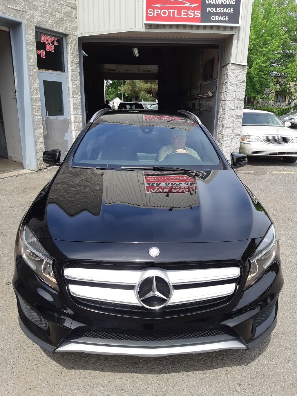 Lave Auto Spotless Car Wash and Detailing | 10325 Boul Gouin O, Roxboro, QC H8Y 1S1, Canada | Phone: (438) 885-8788