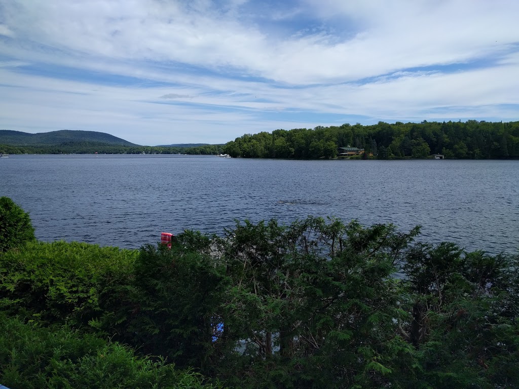 Manoir du Lac Sept-Îles | 3679 Chemin du Lac Sept Îles, Saint-Raymond, QC G3L 2S3, Canada | Phone: (418) 337-8893