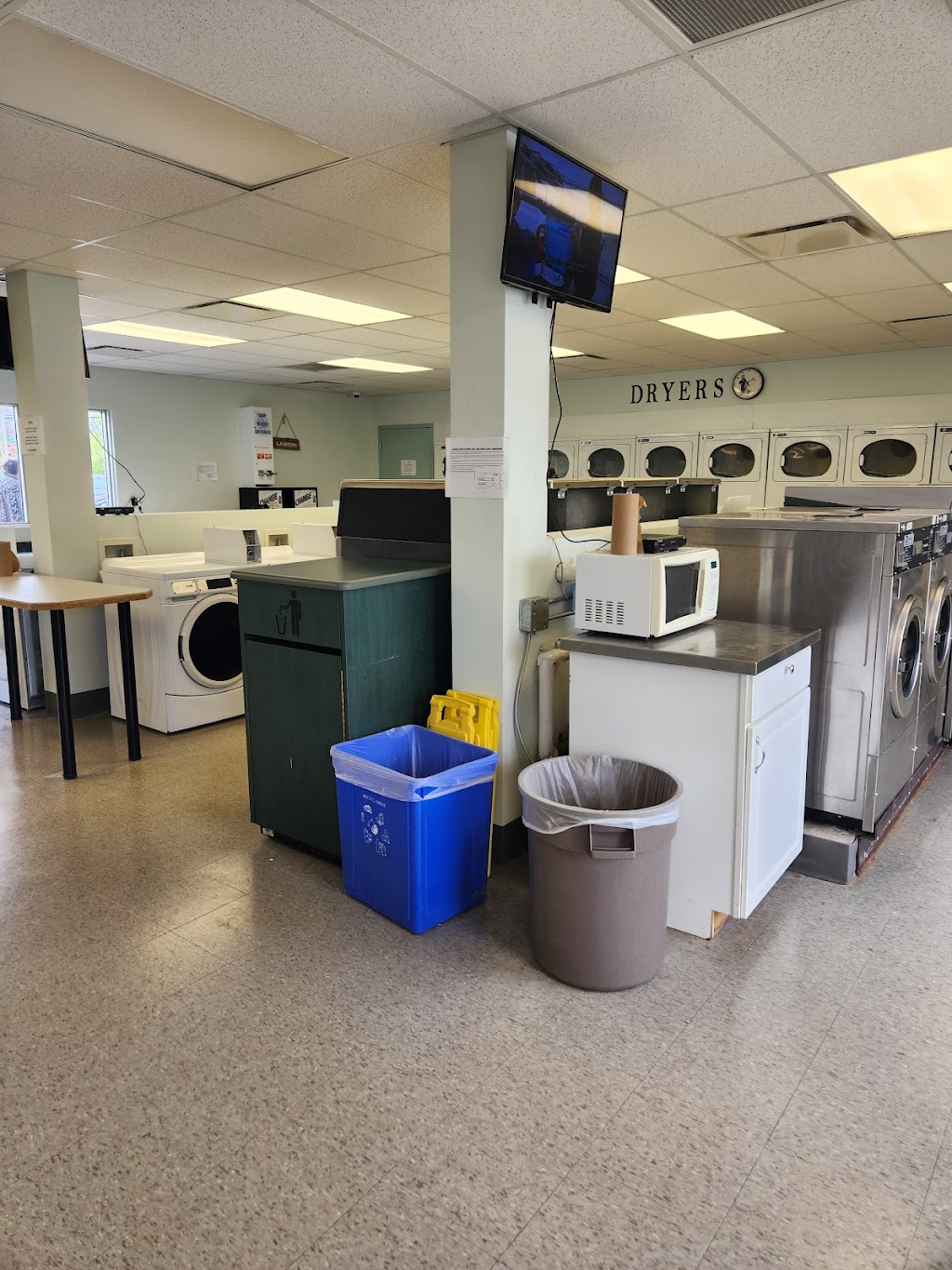 West Main Laundromat | 1703 Main St, Moncton, NB E1E 1G8, Canada | Phone: (506) 855-4339