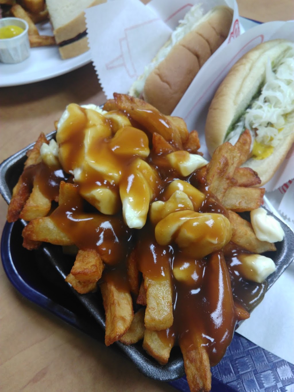 Valentine | 1806 Chemin de la Canardière, Québec, QC G1J 2E4, Canada | Phone: (418) 660-1536