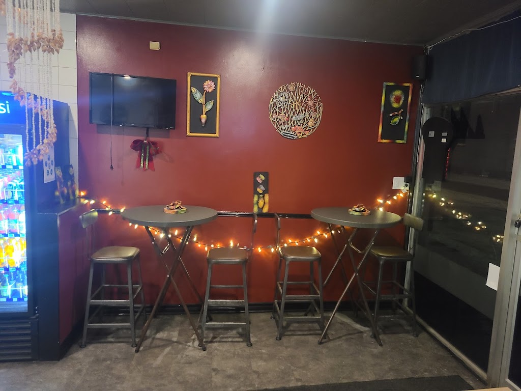 Boukannen Bar & Grill | 623 Center St, Ottawa, ON K1K 2N8, Canada | Phone: (613) 842-4244