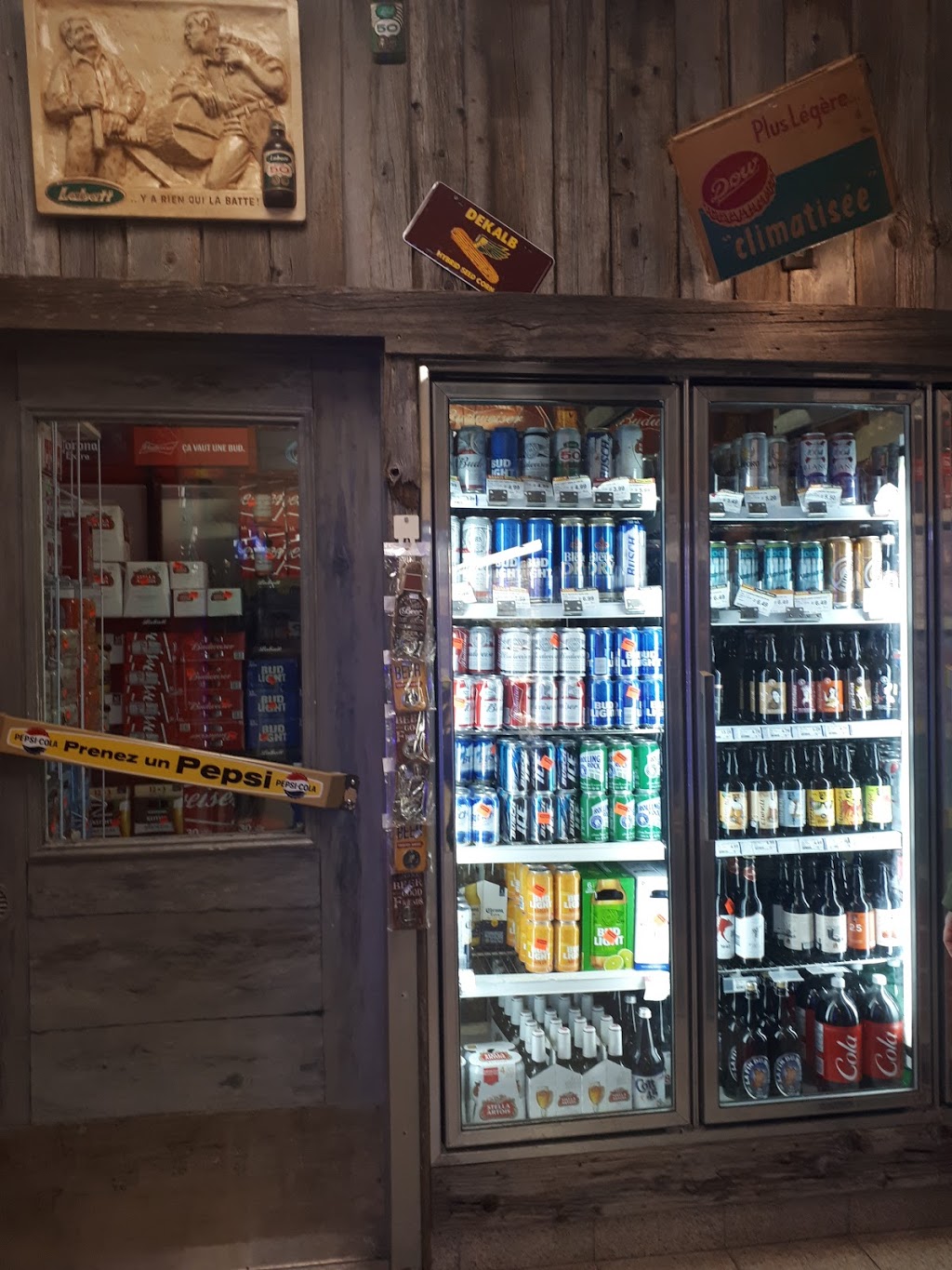 Marché Bonichoix | 411 Rue Notre Dame, Saint-Hugues, QC J0H 1N0, Canada | Phone: (450) 794-2132