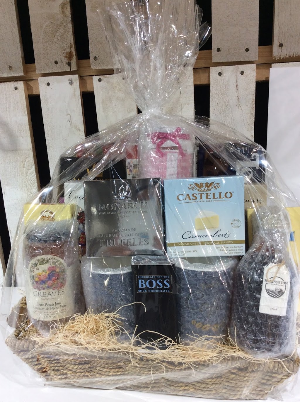 Yorkvilles Gift Baskets Canada | 130 Sparks Ave, North York, ON M2H 2C4, Canada | Phone: (800) 813-1596
