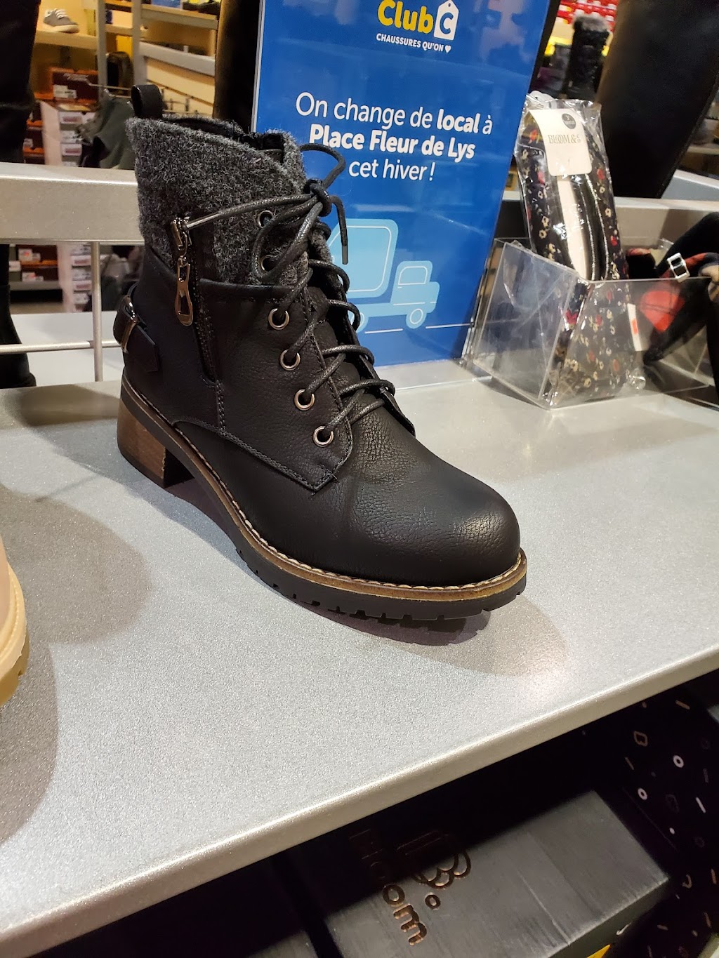 Club Chaussures | Fleur de Lys, 552 Wilfrid-Hamel Blvd # H12, Quebec City, QC G1M 3E5, Canada | Phone: (581) 703-2535