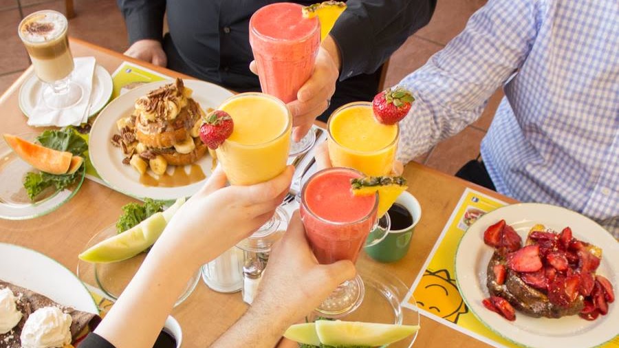 Cora Breakfast and Lunch | 4600 130 Ave SE, Calgary, AB T2Z 0C2, Canada | Phone: (403) 265-7545