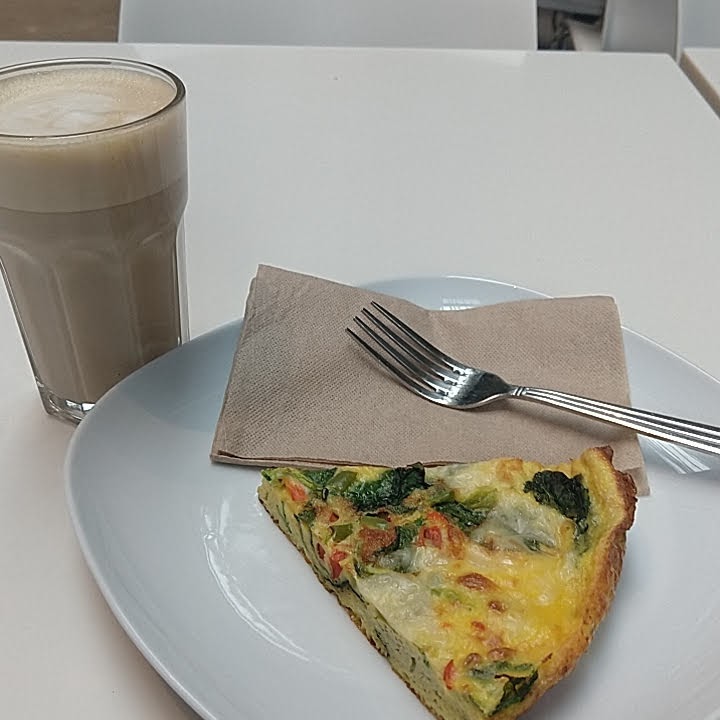 b espresso bar | 273 Bloor St W, Toronto, ON M5S 1W2, Canada | Phone: (416) 506-0001