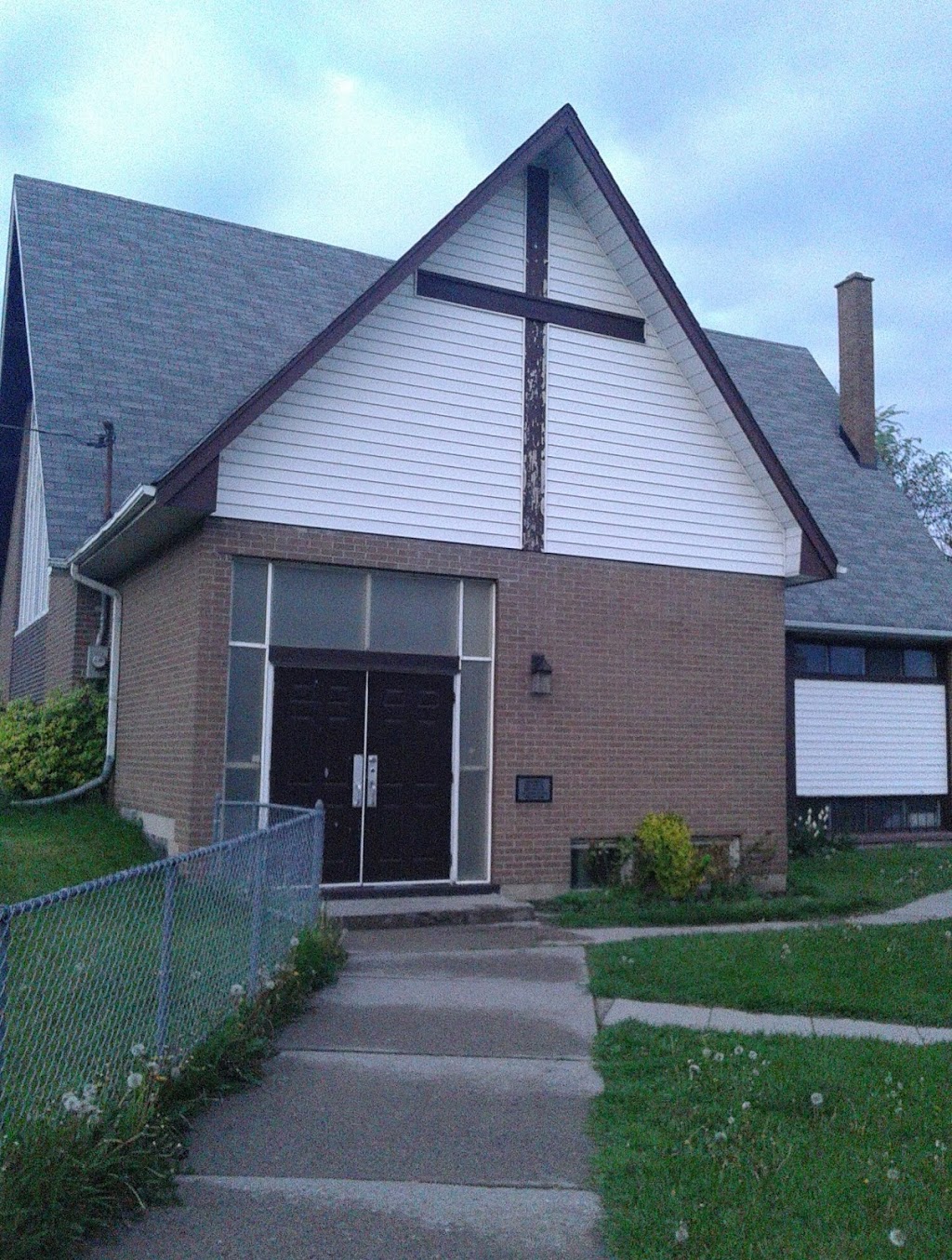Emmanuel Baptist Church | 461 Phillip Murray Ave, Oshawa, ON L1J 1H6, Canada | Phone: (905) 432-7204