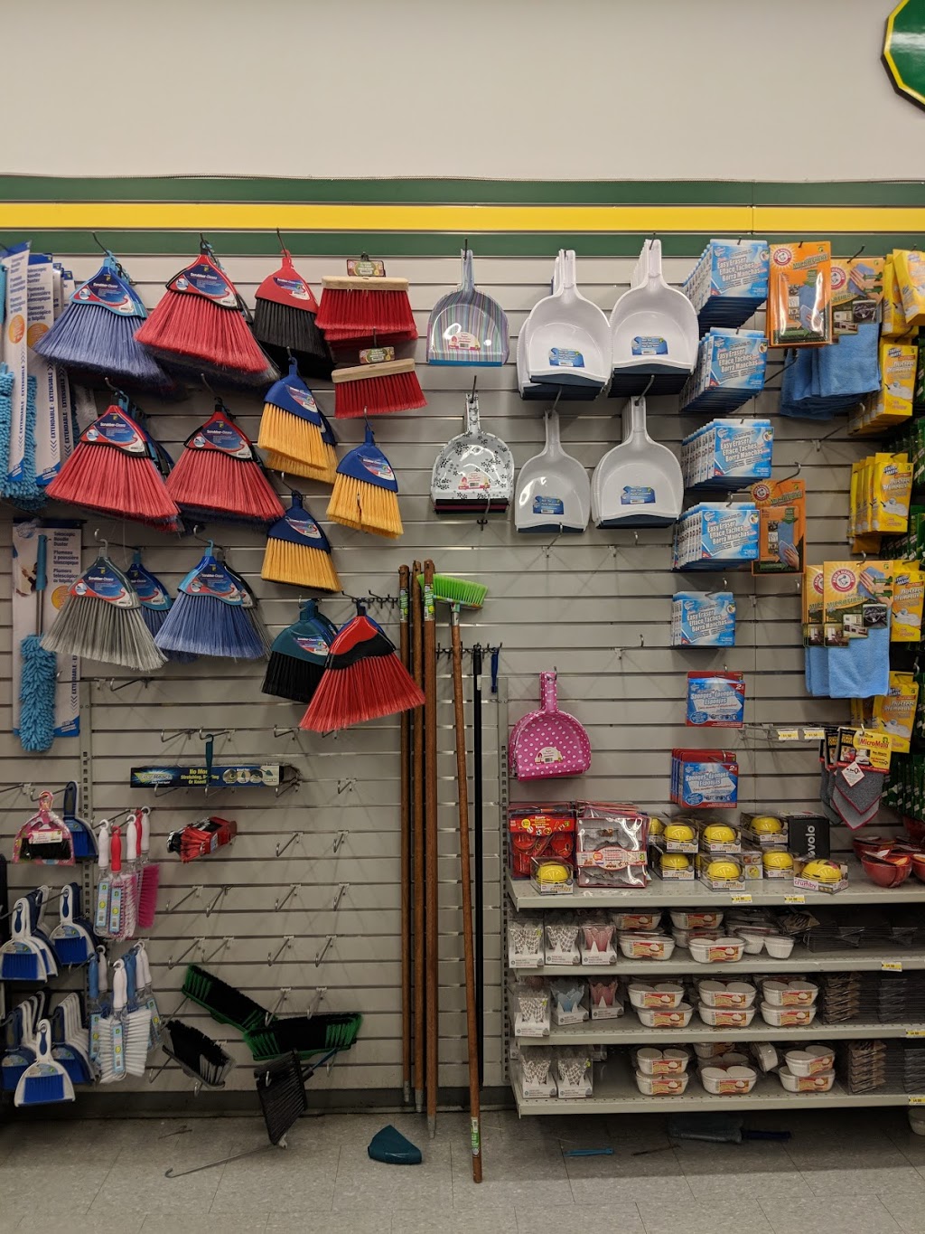 Dollarama | 1910 Pembina Hwy, Winnipeg, MB R3T 4S5, Canada | Phone: (204) 275-6468