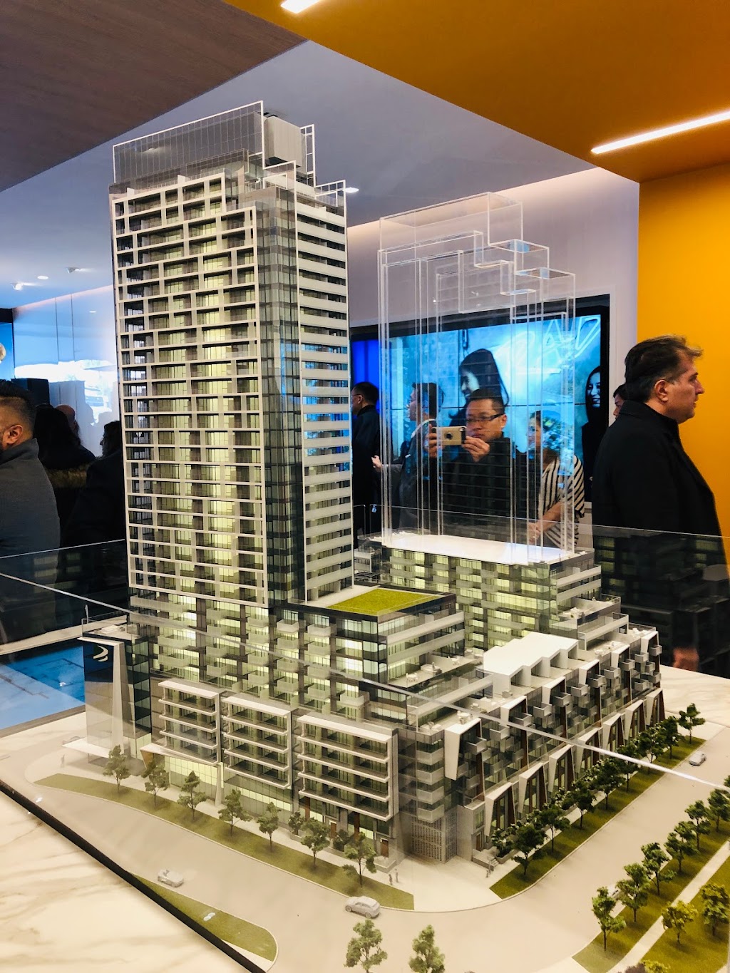 M2M Presentation Centre | 5915 Yonge St, North York, ON M2M 3T9, Canada | Phone: (416) 322-1667