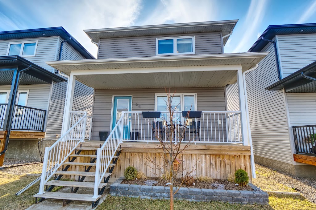 Laurie Lunde - Century 21 Dome Realty Inc | 1245 5 Ave NW, Moose Jaw, SK S6H 3Y8, Canada | Phone: (306) 684-2704