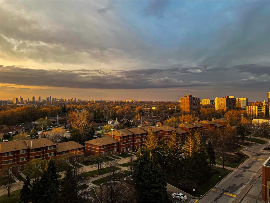 Rainbow Village II | 2466 Eglinton Ave E, Scarborough, ON M1K 5J8, Canada | Phone: (416) 266-7596