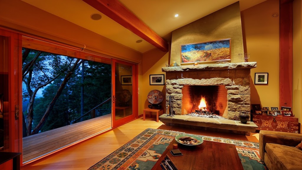 Bamboo Grove | 203 Pringle Farm Rd, Salt Spring Island, BC V8K 2Y2, Canada | Phone: (250) 537-5760
