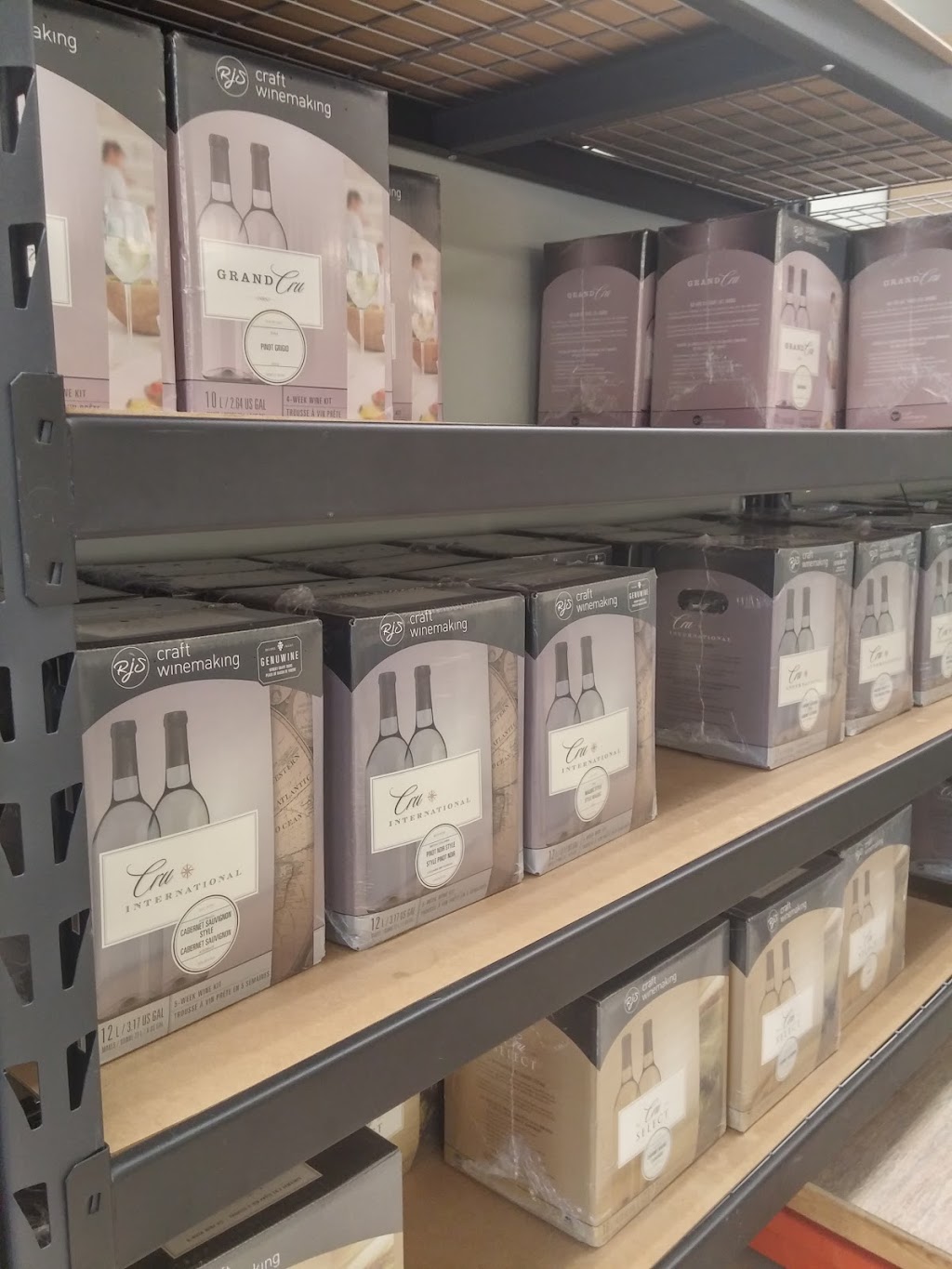 Corks London South - Wine Making Kits | 725 Notre Dame Dr Unit 3, London, ON N6J 3V5, Canada | Phone: (519) 433-5778