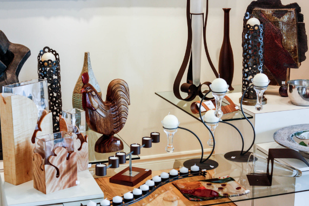 Galerie Boutique Pétronille | 8141, Chemin Royal, Sainte-Pétronille, QC G0A 4C0, Canada | Phone: (418) 828-2869