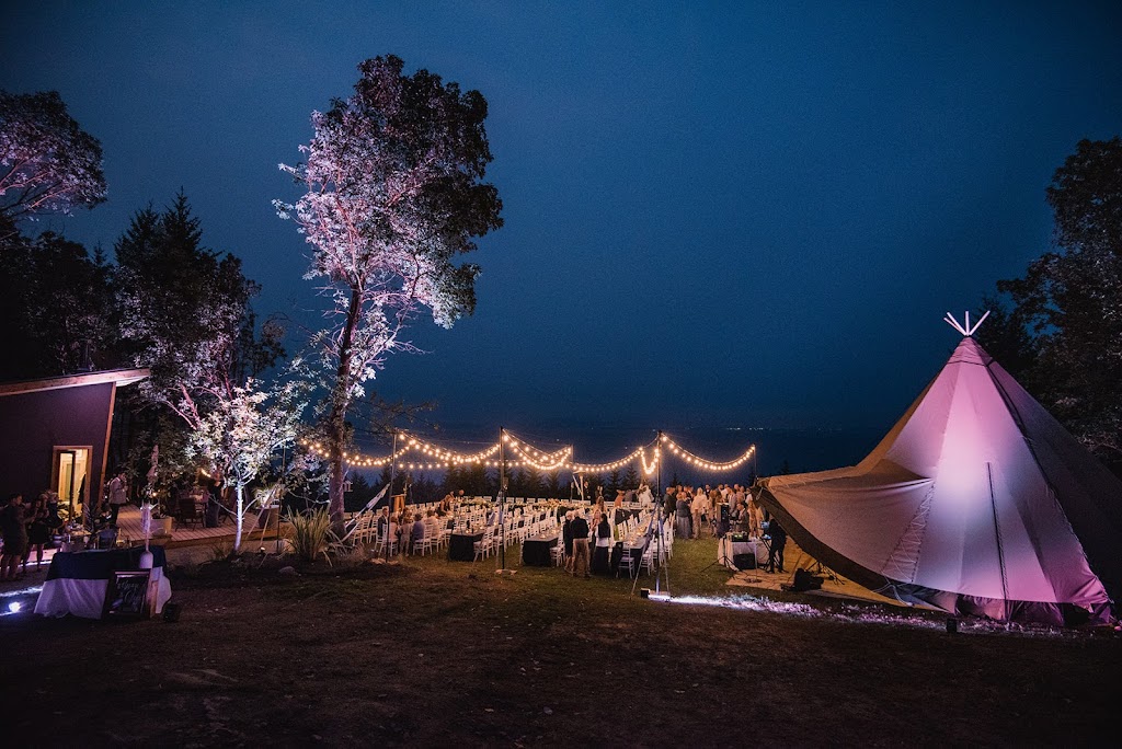 Jarusha Brown Photography | 1212 Main St, Squamish, BC V8B 0S1, Canada | Phone: (778) 840-3686