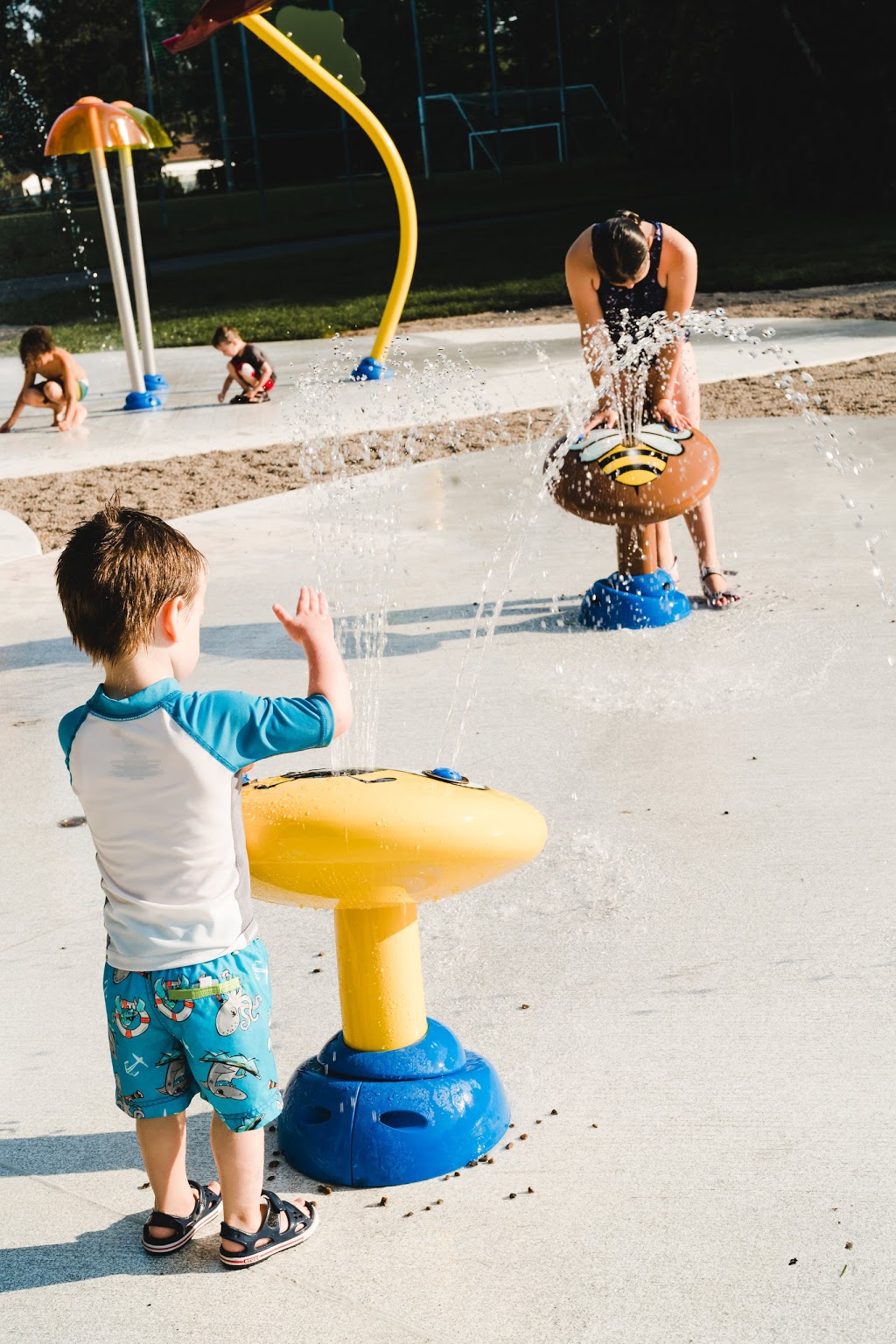 Parc du Rucher-jeux Deau | 1268 Avenue de la Grande Allée, Mascouche, QC J7L 1R9, Canada | Phone: (450) 474-4133