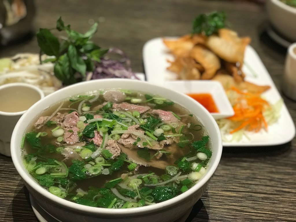 Pho An Vietnamese Cuisine | 650 Wellington St E #7, Aurora, ON L4G 0K3, Canada | Phone: (905) 503-8885