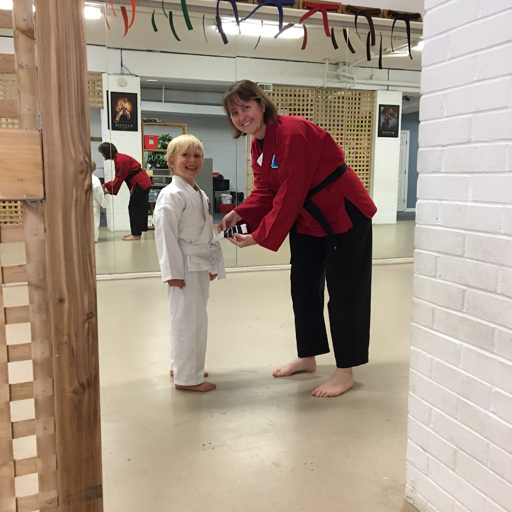 Canadian Freestyle Karate And Martial Arts | 8ll unit B, Chemong Rd, Peterborough, ON K9H 5Z5, Canada | Phone: (705) 749-0754