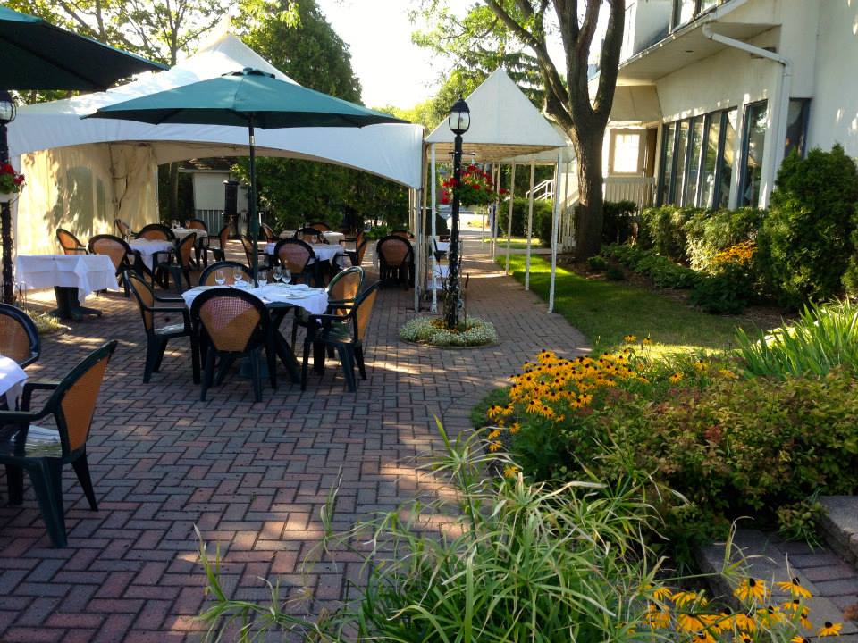 Restaurant La Rabastalière | 125 Chemin de la Rabastalière O, Saint-Bruno-de-Montarville, QC J3V 1Y9, Canada | Phone: (450) 461-0173