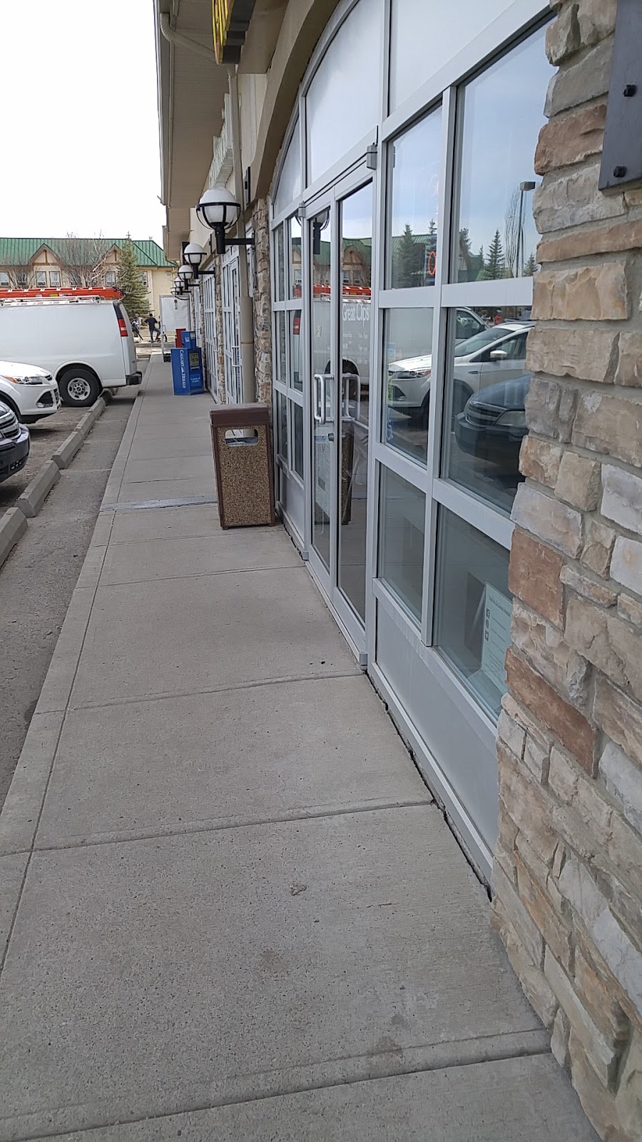 Great Clips | 18 Southridge Dr #4, Okotoks, AB T1S 1N1, Canada | Phone: (403) 938-6445