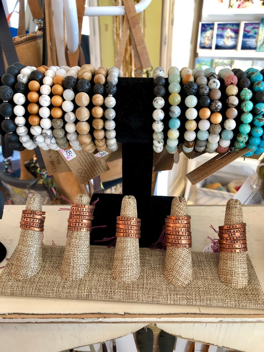 Neck of the Woods General Store | 28 Roberts St, Ladysmith, BC V9G 1A1, Canada | Phone: (250) 924-1282