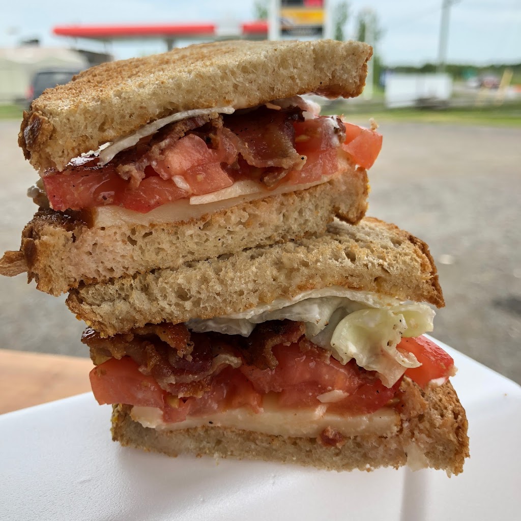 Country Grill | 5348 Boundary Rd, Carlsbad Springs, ON K0A 1K0, Canada | Phone: (613) 983-8348