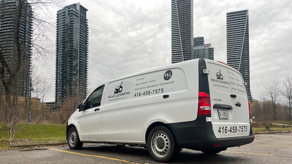 The 6ix Locksmiths Etobicoke | 411 Kipling Ave, Etobicoke, ON M8V 3K8, Canada | Phone: (647) 955-2477