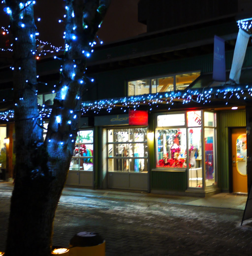 Alarte Silks | 1369 Railspur Alley, Vancouver, BC V6H 4G9, Canada | Phone: (778) 370-4304