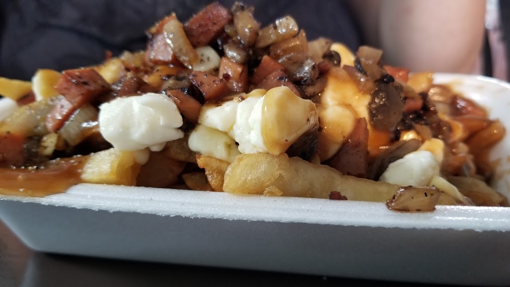 casse-croute du Faubourg | 946 Rue de lÉglise, Saint-Antoine-de-Tilly, QC G0S 2C0, Canada | Phone: (418) 886-2000