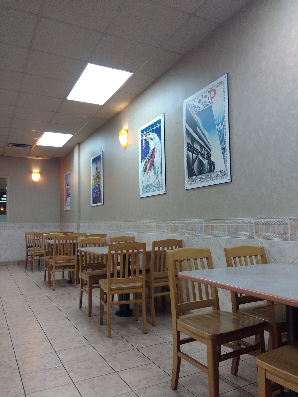 Pizza Pizza | 5400 Tecumseh Rd E, Windsor, ON N8T 1C7, Canada | Phone: (519) 977-1111