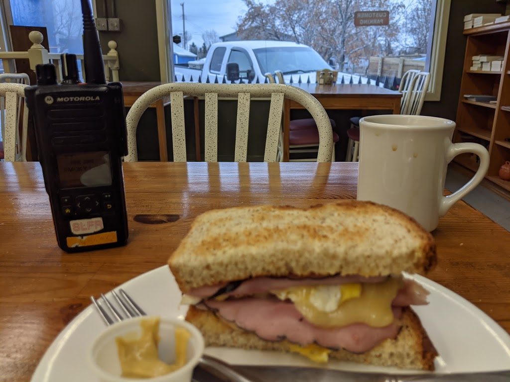 Old Fashioned Bread Bakery Co Ltd | 114 White Earth St, Smoky Lake, AB T0A 3C0, Canada | Phone: (780) 656-3780