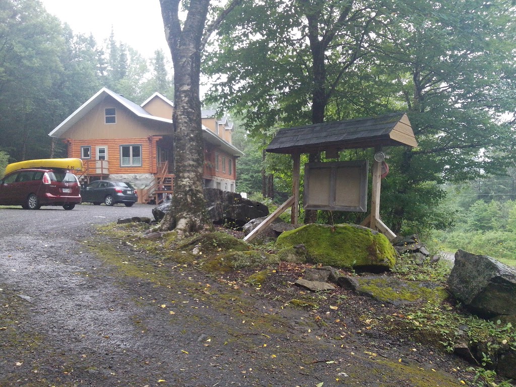 Inn of young traveler | Stoneham, QC G3C 0A1, Canada | Phone: (418) 848-7650