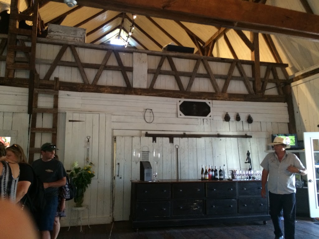 Le Mas des Patriotes | 1076 Chemin des Patriotes O, Saint-Jean-sur-Richelieu, QC J2Y 1H4, Canada | Phone: (514) 608-4891