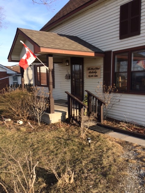 Head First (The) | 208 Talbot St W, Leamington, ON N8H 1P1, Canada | Phone: (519) 326-2322