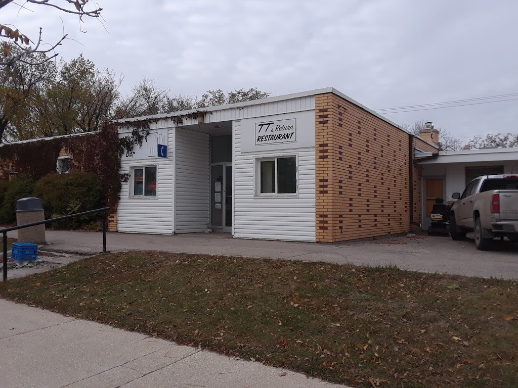 TTs Return Restaurant | 304 Main St, Manitou, MB R0G 1G0, Canada | Phone: (204) 242-2830