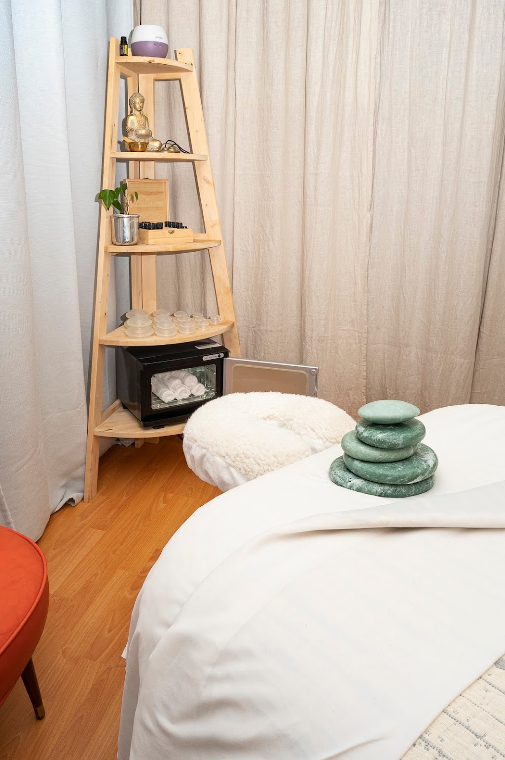 Mecca Massage | 151 Regal Crescent NE, Calgary, AB T2E 0S6, Canada | Phone: (587) 888-3398