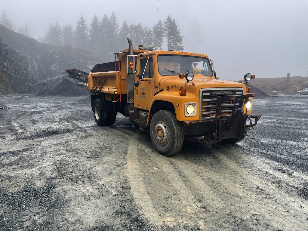 A V Digger & Hauler ltd | 3555 Johnston Rd, Port Alberni, BC V9Y 7M7, Canada | Phone: (250) 668-7904