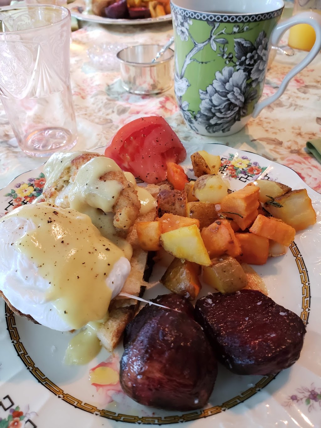 Omsteads On Erie B&B | 254 Detroit Line, Wheatley, ON N0P 2P0, Canada | Phone: (519) 324-5727