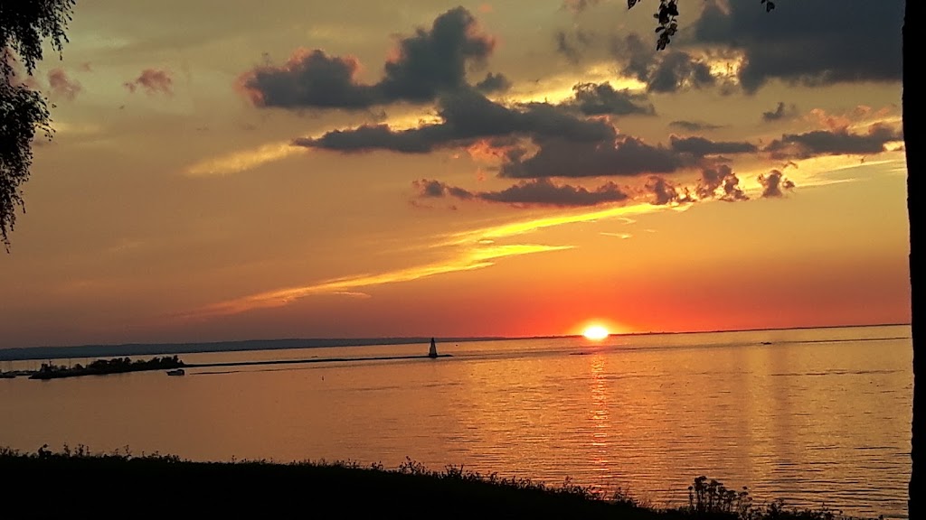 Niagara North Condominium | 701 Geneva St, St. Catharines, ON L2N 7H9, Canada | Phone: (905) 397-4174
