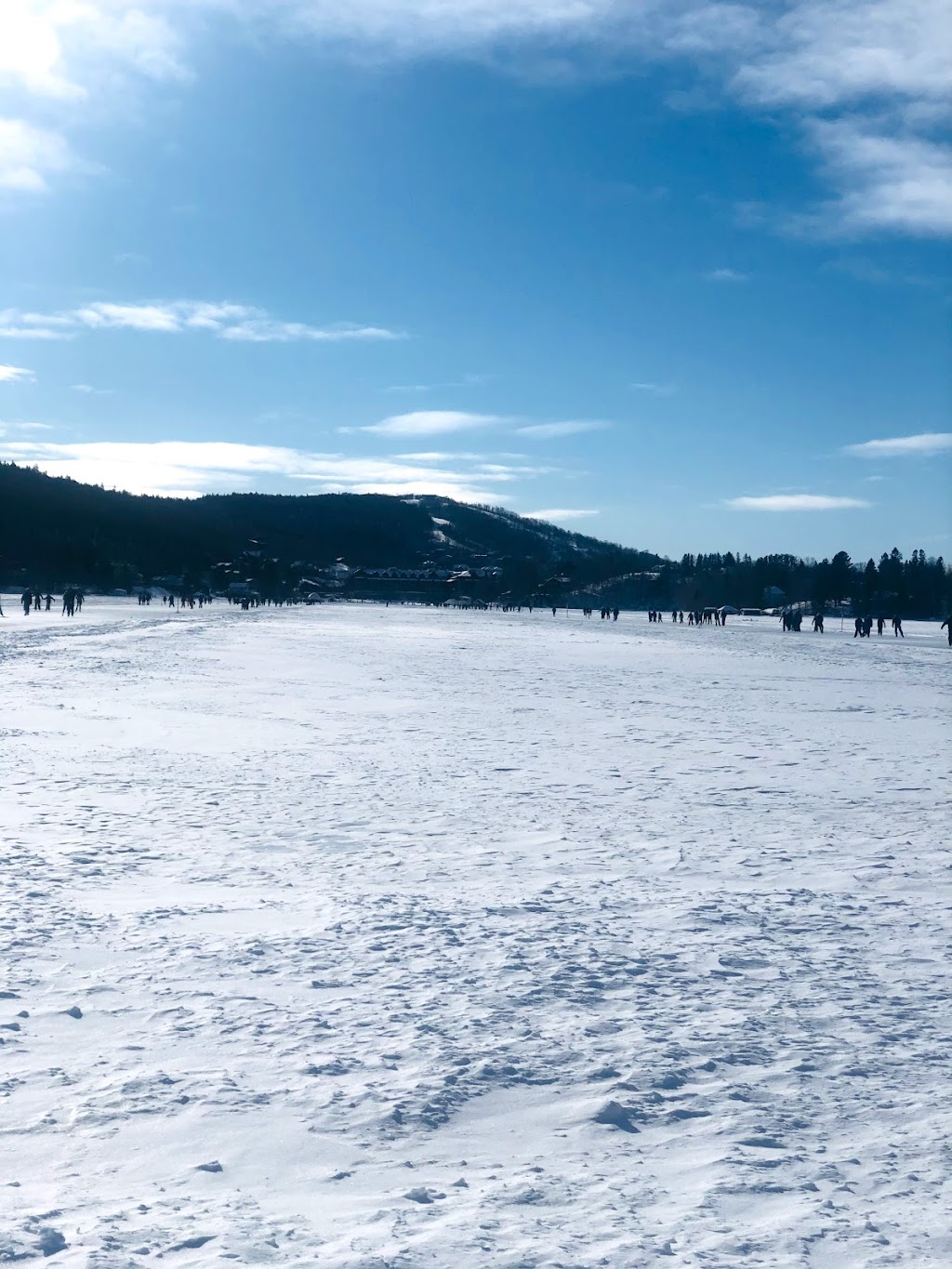 Patinoire du lac Beauport | 230 Chem. du Tour-du-Lac, Lac-Beauport, QC G3B 0T7, Canada | Phone: (418) 849-7141