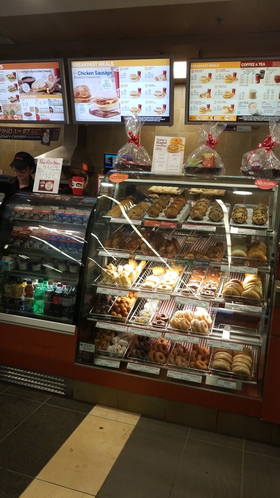Tim Hortons | 284 Earl St, Kingston, ON K7L 3N6, Canada | Phone: (613) 533-6000